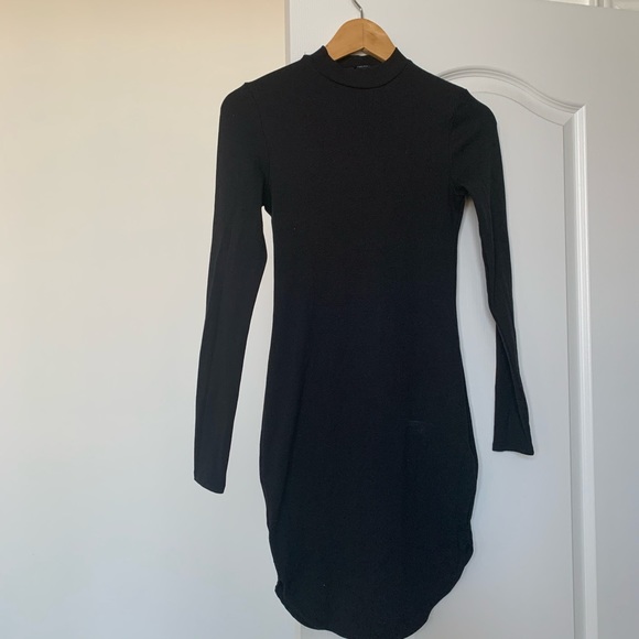 FULL SLEEVE DRESS ✨ - Picture 2 of 4